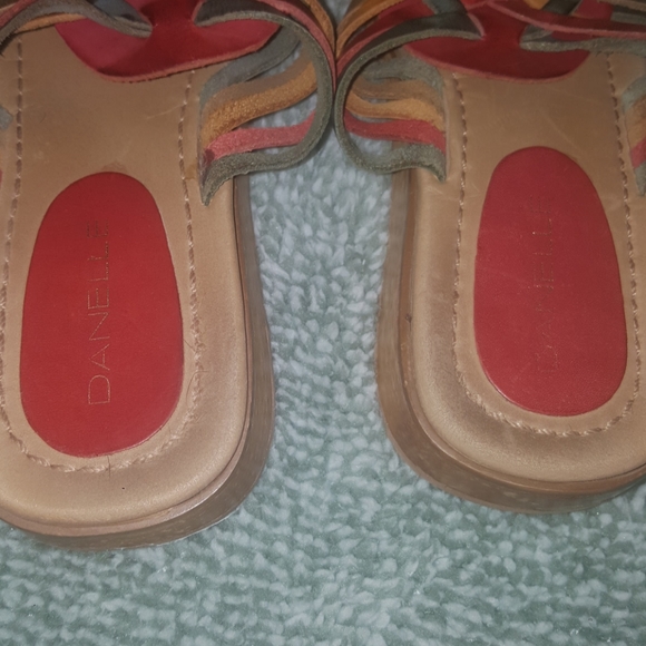 Sandals - Picture 4 of 5